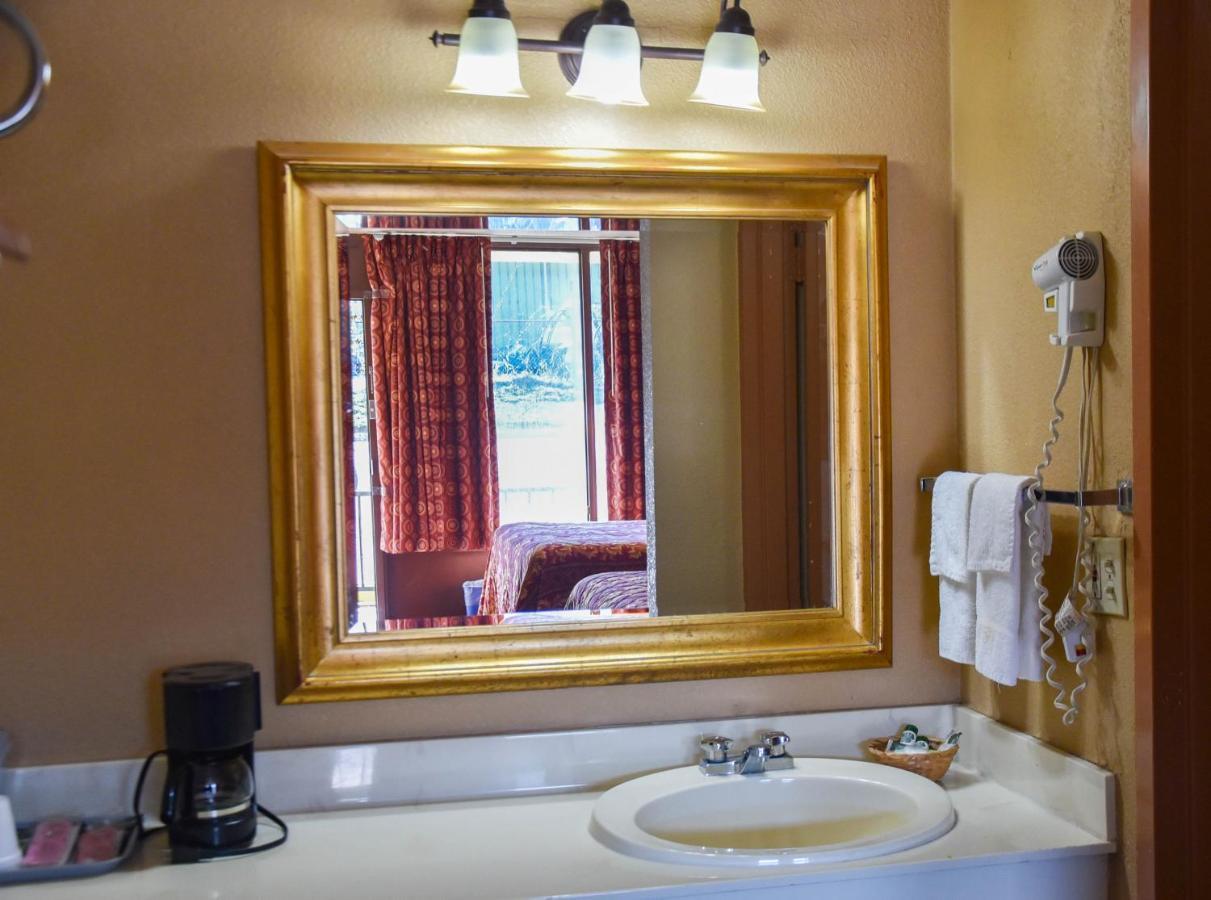 Homeplace Inn Jacksonville Ngoại thất bức ảnh