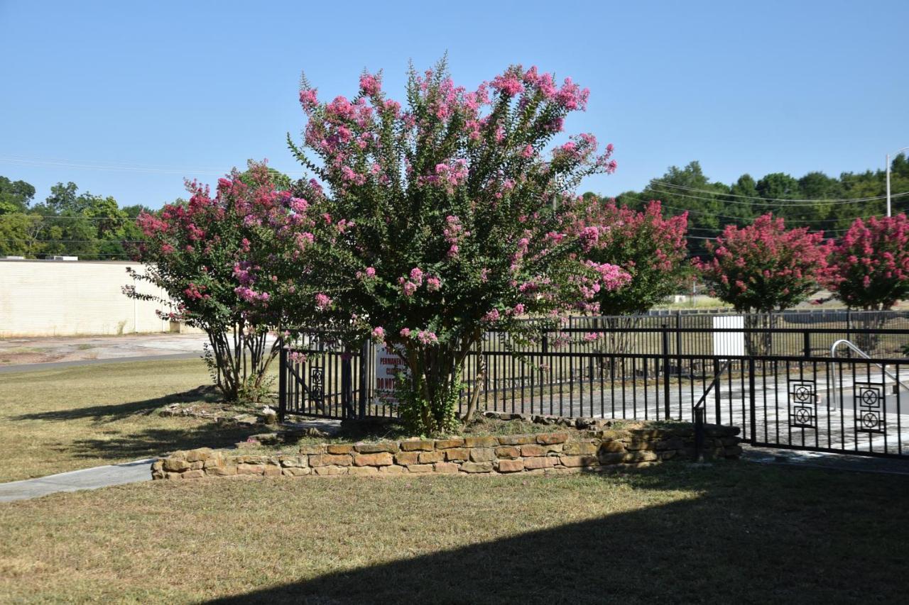 Homeplace Inn Jacksonville Ngoại thất bức ảnh