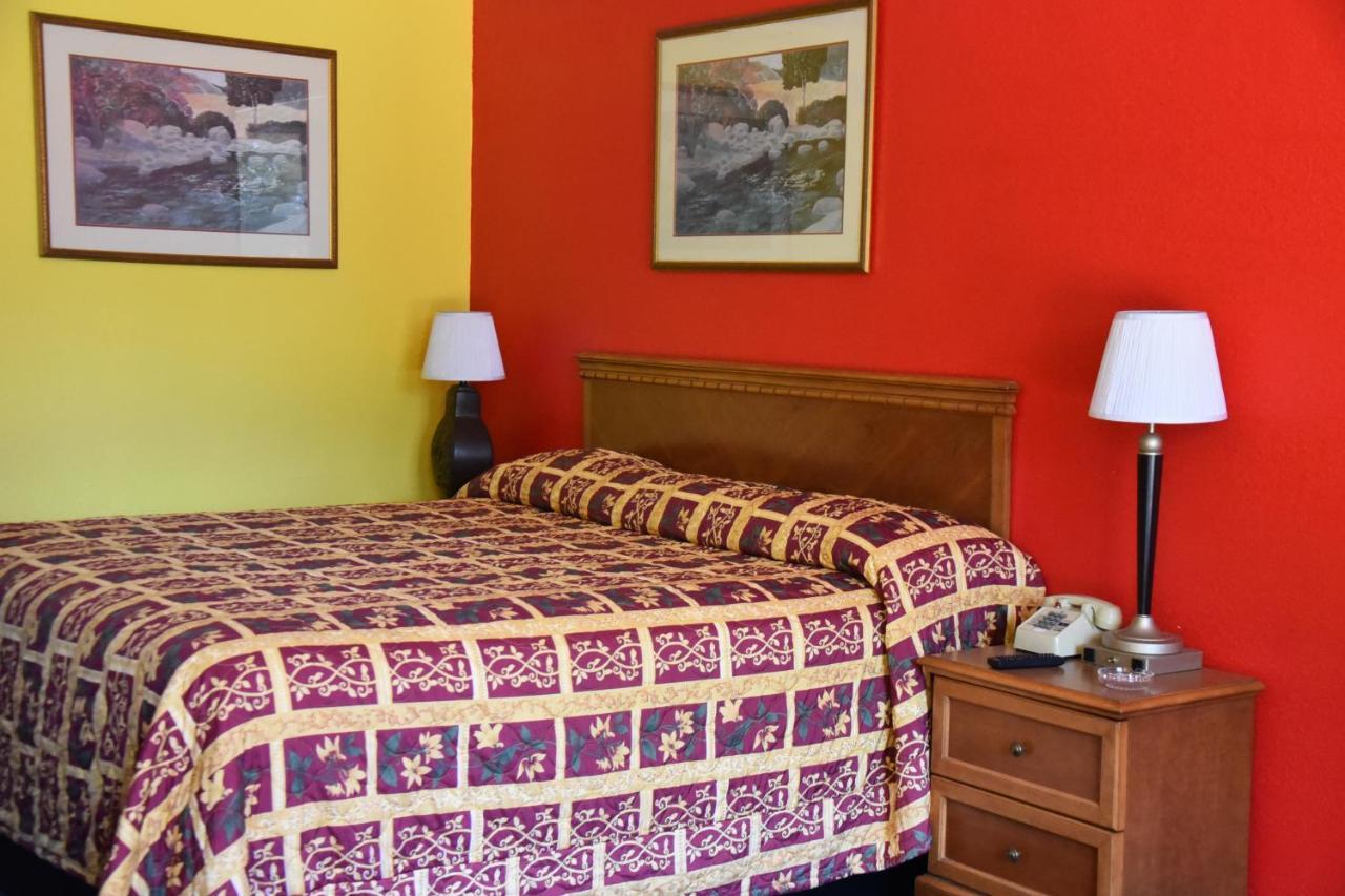 Homeplace Inn Jacksonville Ngoại thất bức ảnh